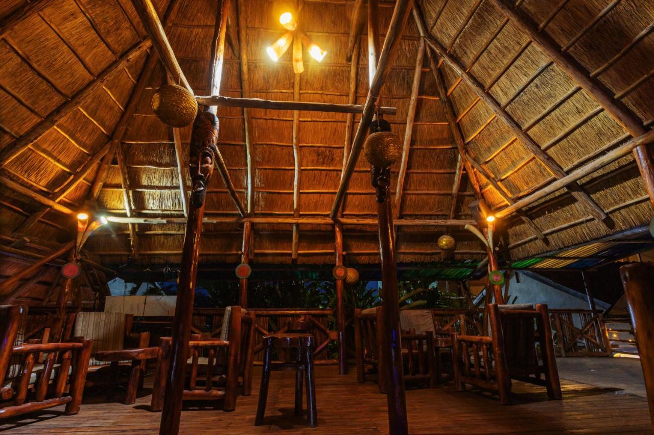 Hotel Ambrosia Heights Entebbe Exterior foto