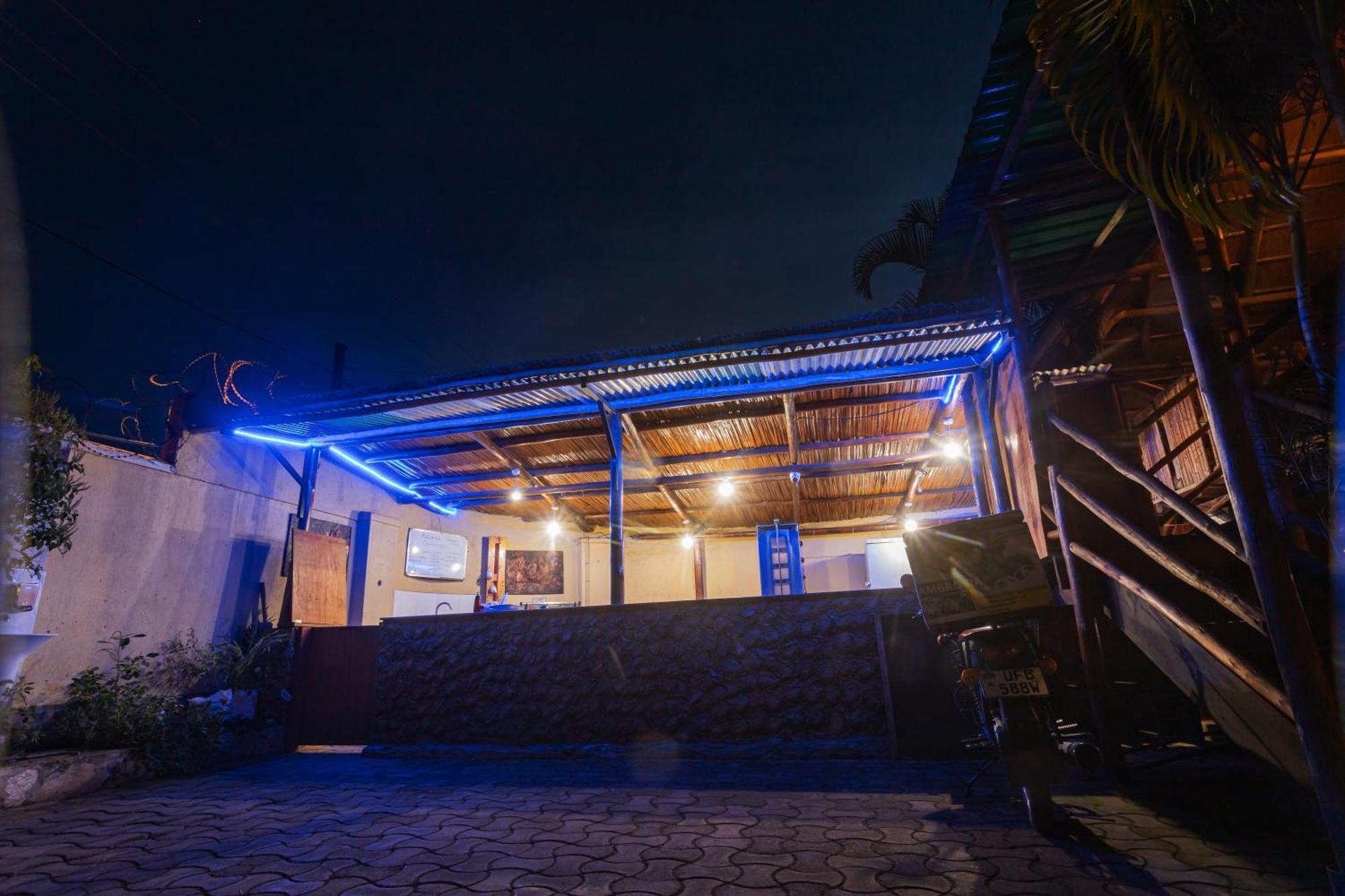 Hotel Ambrosia Heights Entebbe Exterior foto