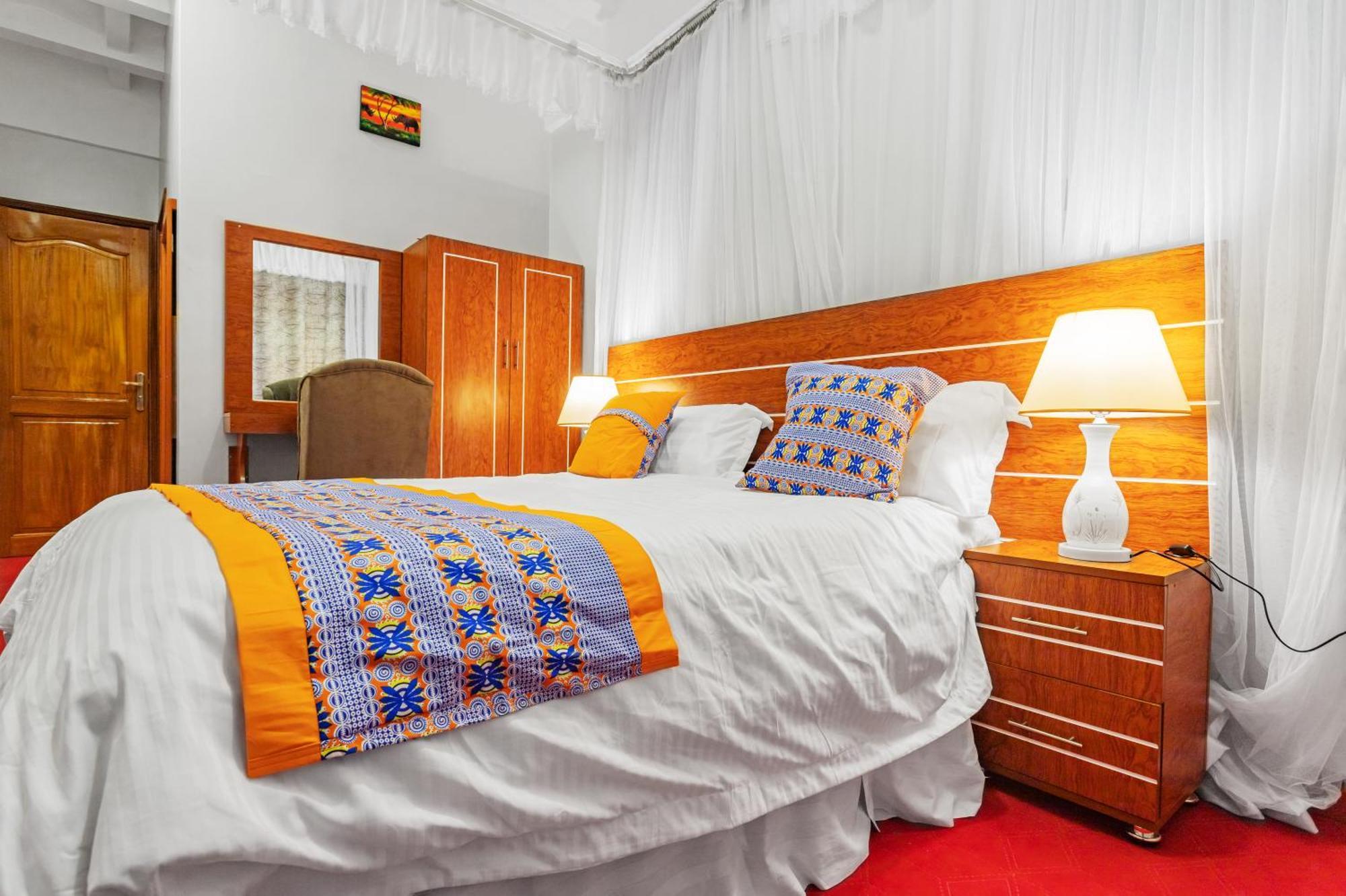 Hotel Ambrosia Heights Entebbe Exterior foto