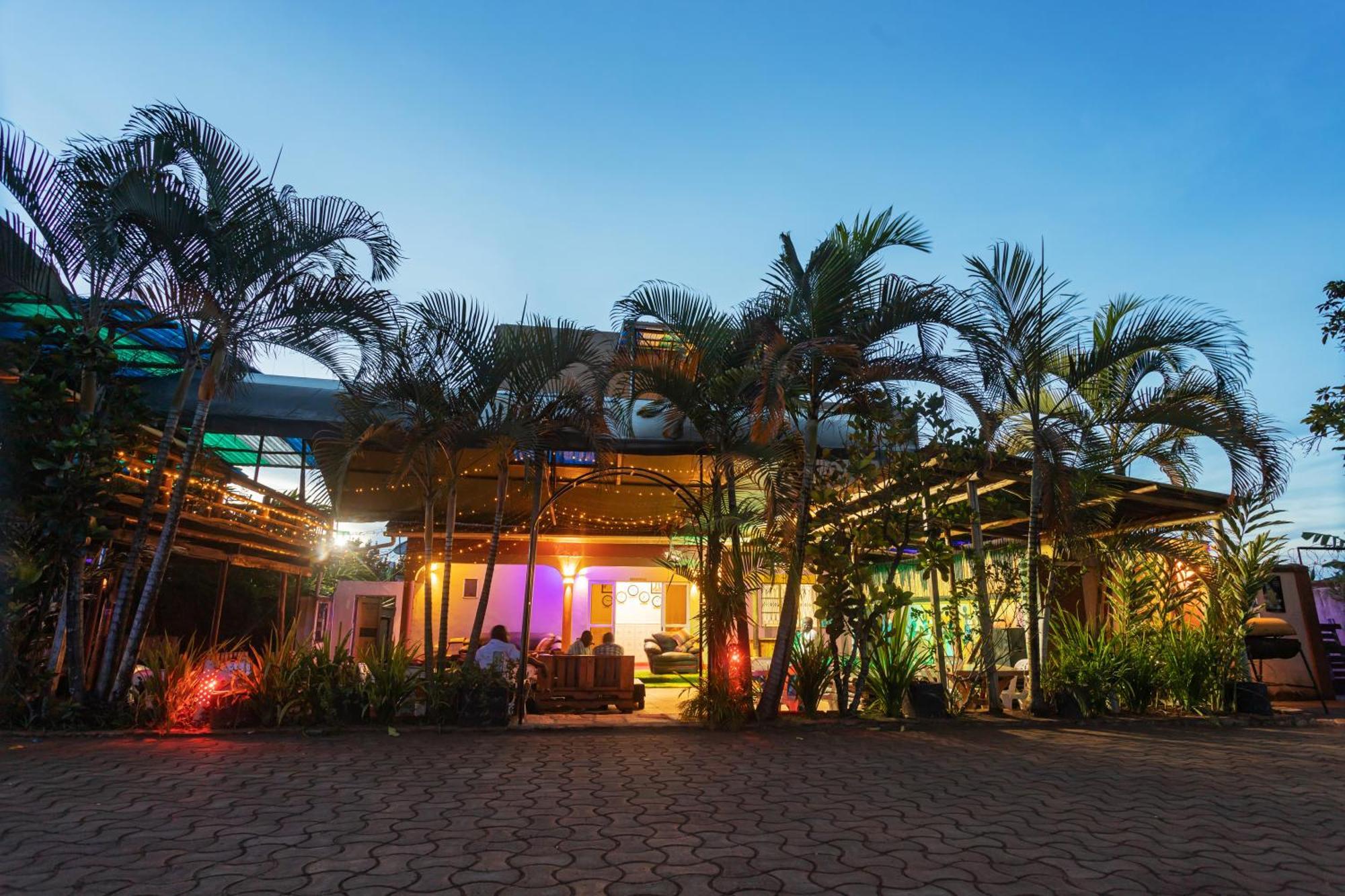 Hotel Ambrosia Heights Entebbe Exterior foto