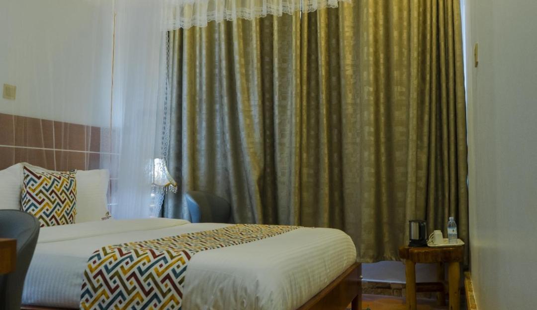 Hotel Ambrosia Heights Entebbe Exterior foto